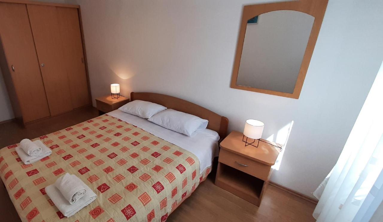 Apartment Classic Zrnovo ภายนอก รูปภาพ