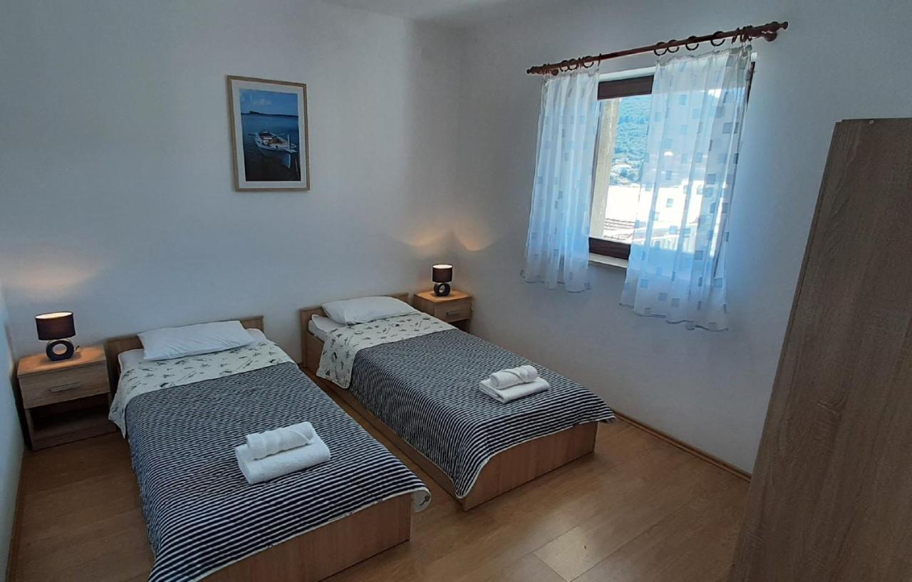 Apartment Classic Zrnovo ภายนอก รูปภาพ